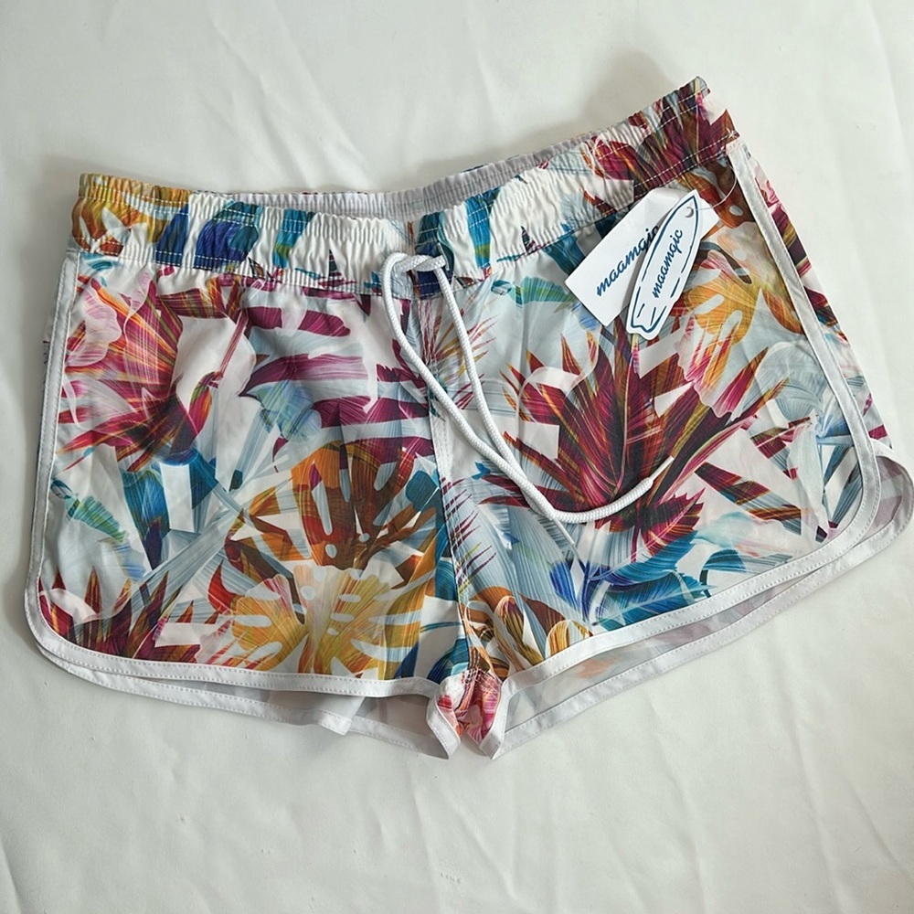 Floral Hawaiian Style Women’s Size XXL Floral Pattern Shorts Tie Waist 2X